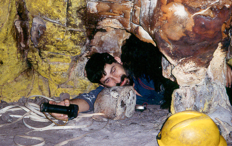 1998 Peter Swart surveying April Grotto assisted by Grunthos