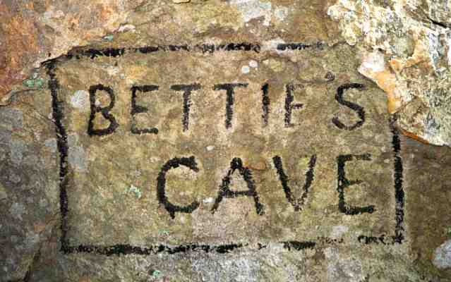 Betties Cave photos