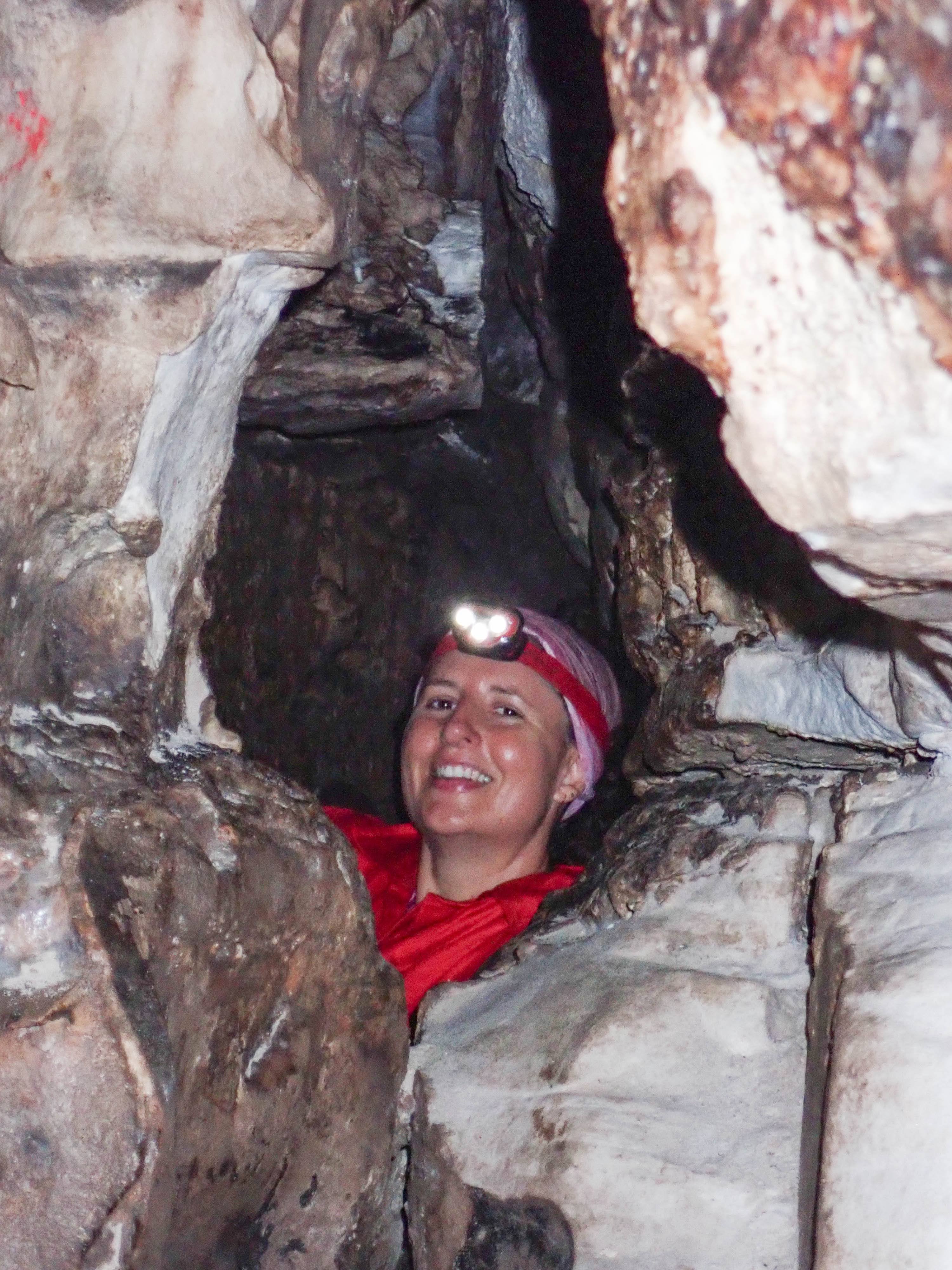 Ronans Well Cave Nadine at in the middle of the Narrows