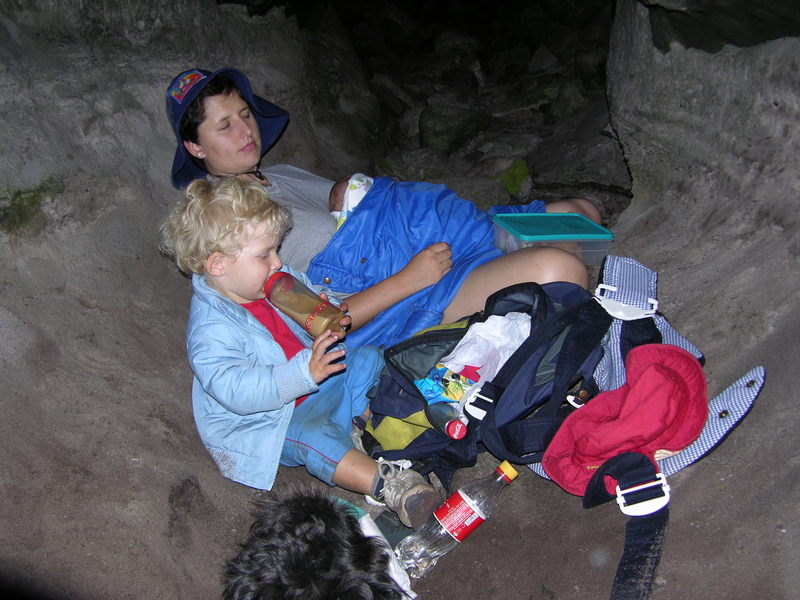 Euan Nadine Reece White Dome Grotto DSCN3197