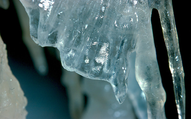 Aladdin's overhang transparent crystal Cango 3 Easter 1980