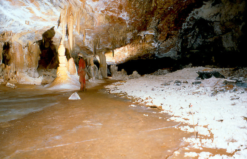 Apple Green  in the Ice Palace Cango 3 Easter 1980 1