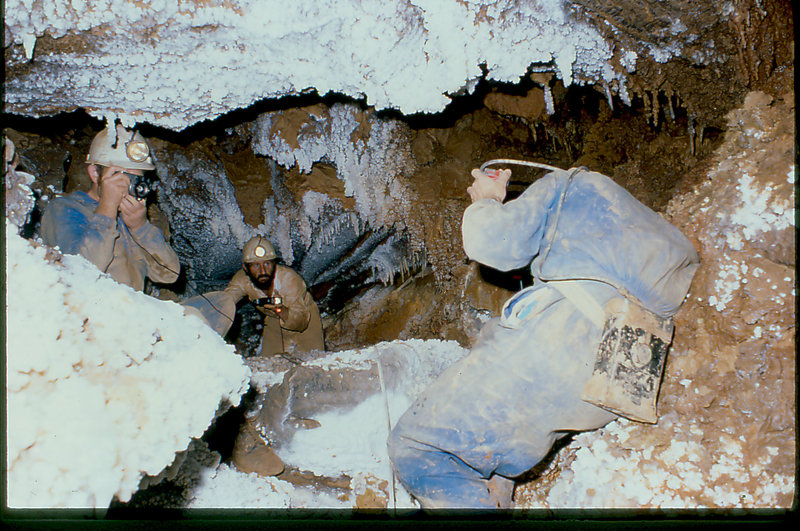 Lee Hall and Apple Green in stream passage under Krakatoa Ca