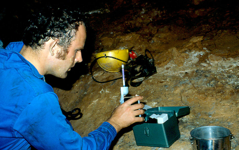 camp air sample Cango 3 Easter 1980 Lee Hall