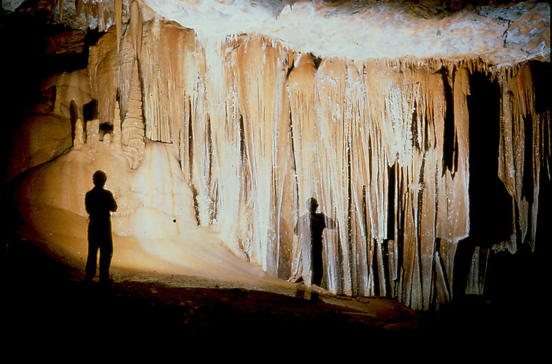 curtain Amphitheatre Cango 3 Easter 1980