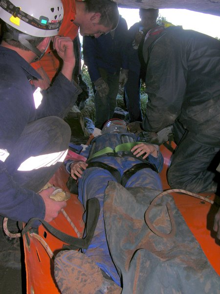 Clovelly Cave rescue practice in progress DSCN5242