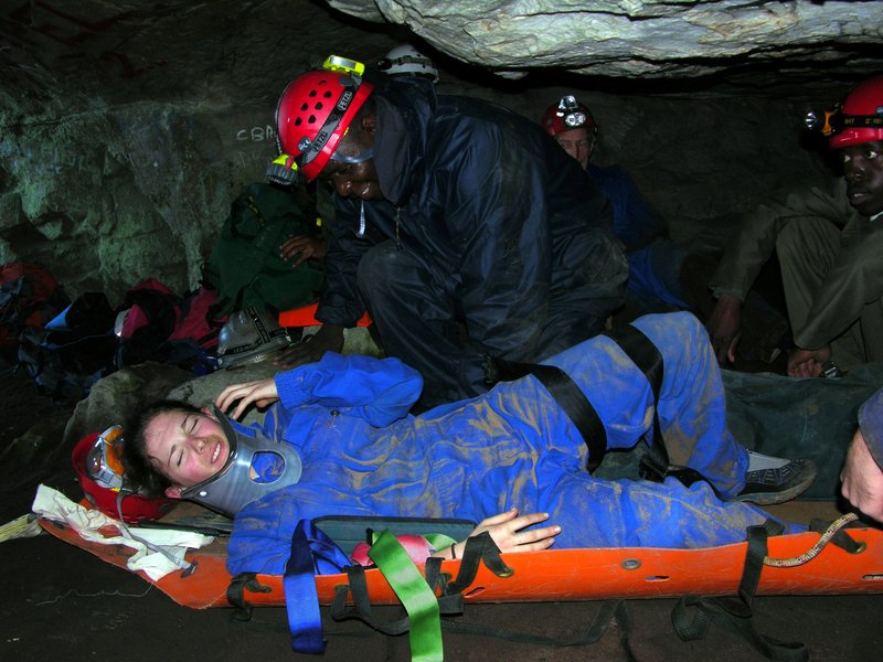 Clovelly Cave rescue practice in progress DSCN5245