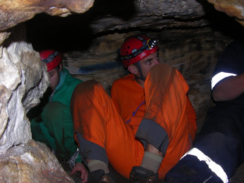 Clovelly Cave rescue practice in progress DSCN5257