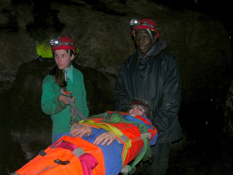 Clovelly Cave rescue practice in progress DSCN5278
